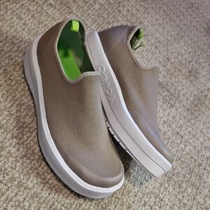 Womens OOFOS Oomega Eezee Nomad Slip On Sneakers NWT